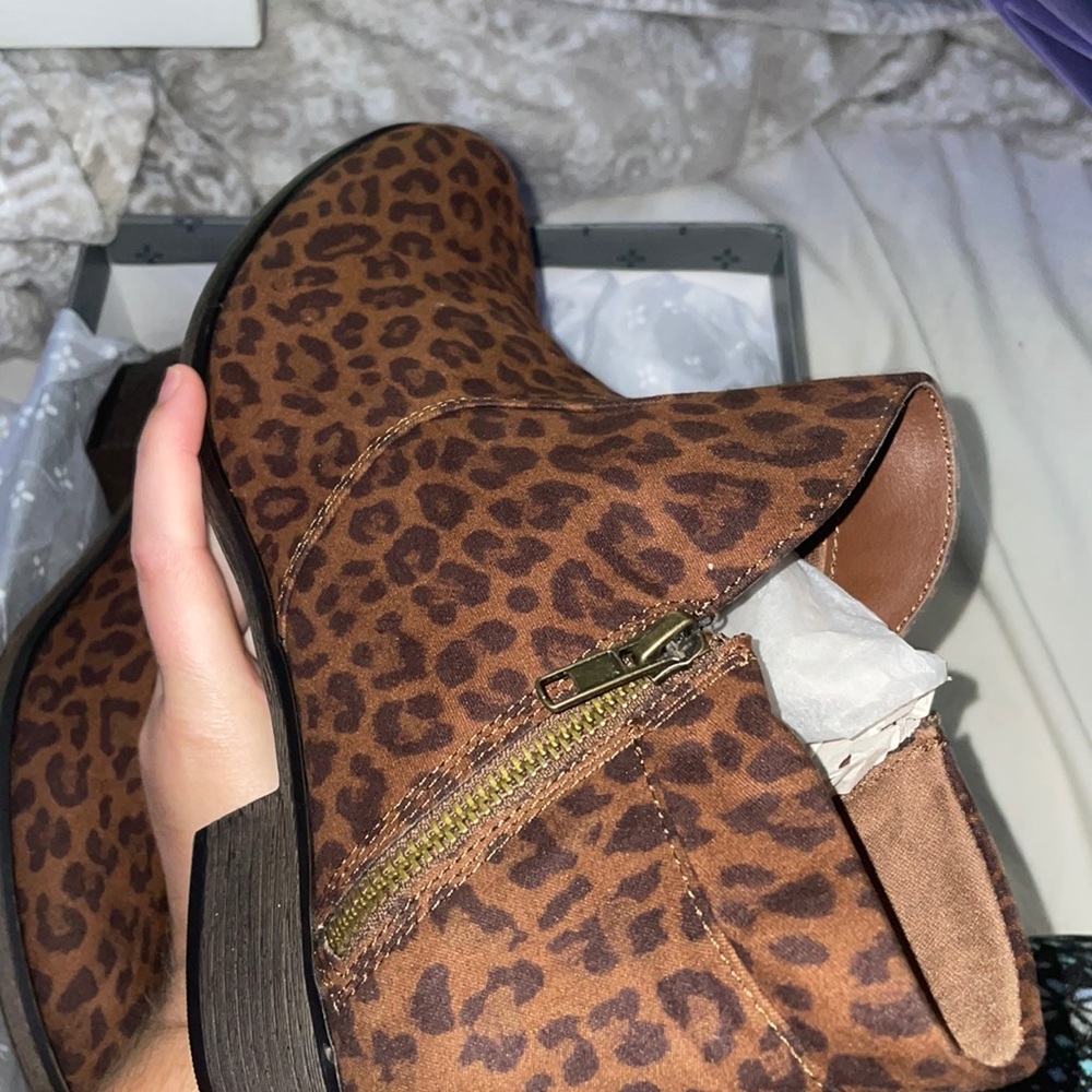 Leopard Booties - Picture 2 of 3